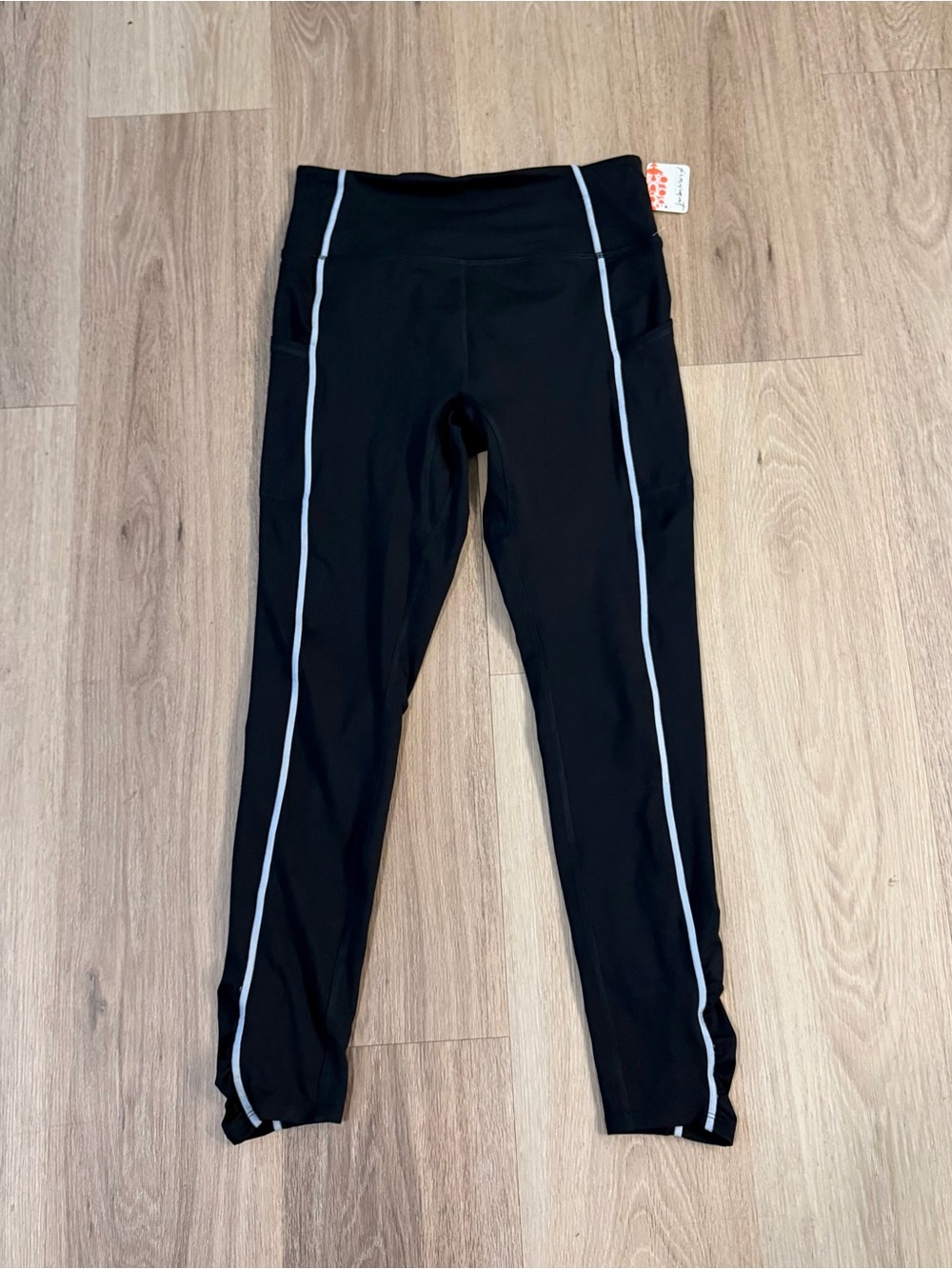 Free People Movement Women’s Black Leggings Athletic Comfort size Medium NWT